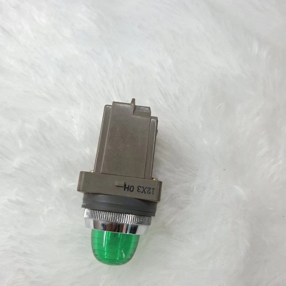 IDEC PRIMARY 100/110V 50-60Hz 18V 2W GREEN CONTROL UNIT